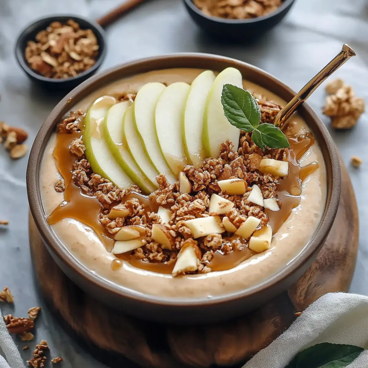 Creamy Crunch Caramel Apple Smoothie Bowl